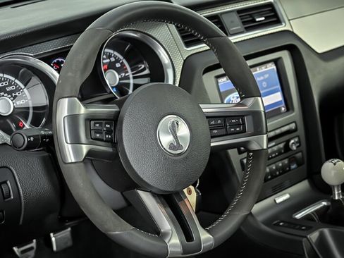 Used 2011 Ford Mustang Shelby GT500 w/ SVT Performance Pkg RWD image 18