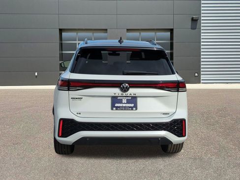 New 2026 Volkswagen Tiguan SE R-Line AWD/4WD image 6