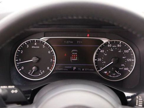 Used 2025 Nissan Pathfinder SV FWD image 15