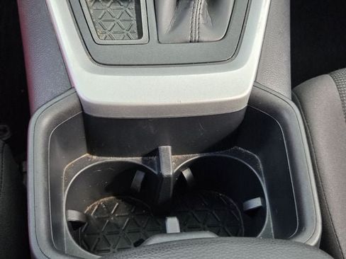 Used 2025 Toyota RAV4 LE FWD image 18