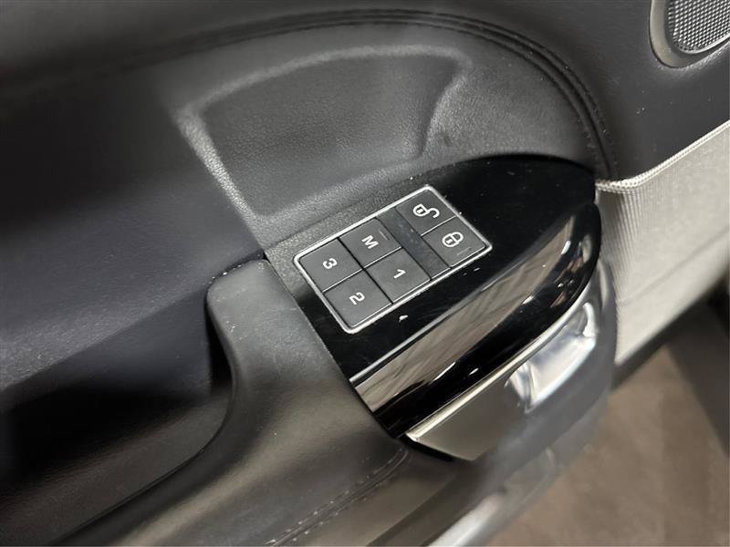 Used 2016 Land Rover Range Rover Sport Supercharged AWD/4WD image 35