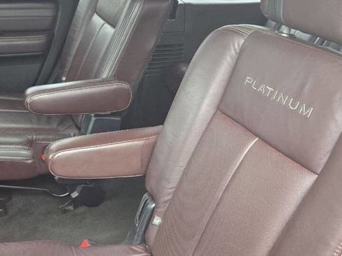 Used 2017 Ford Expedition Platinum image 10