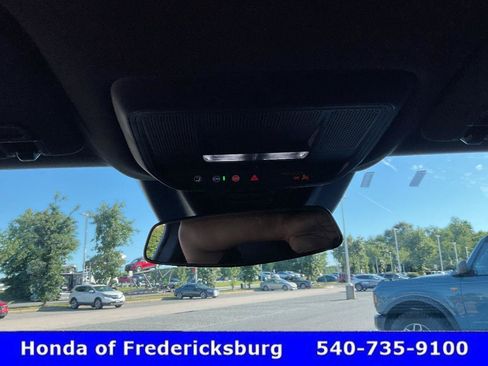Used 2024 Chevrolet Equinox EV RS FWD image 40