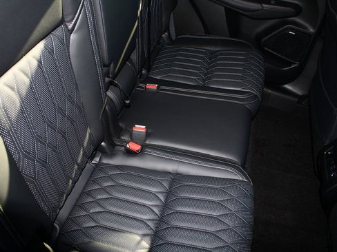 New 2026 Mitsubishi Outlander SEL image 9