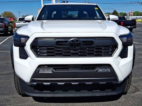 New 2026 Toyota Tacoma TRD Off-Road AWD/4WD image 2
