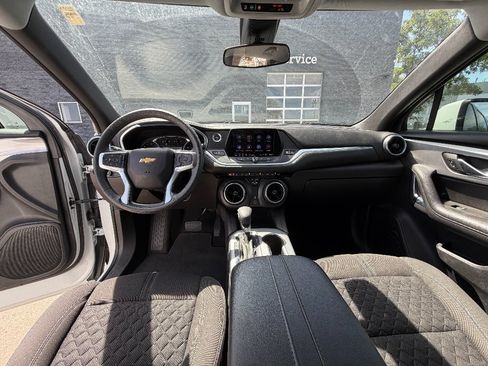 Used 2021 Chevrolet Blazer LT w/ LPO, Black Accent Package FWD image 15