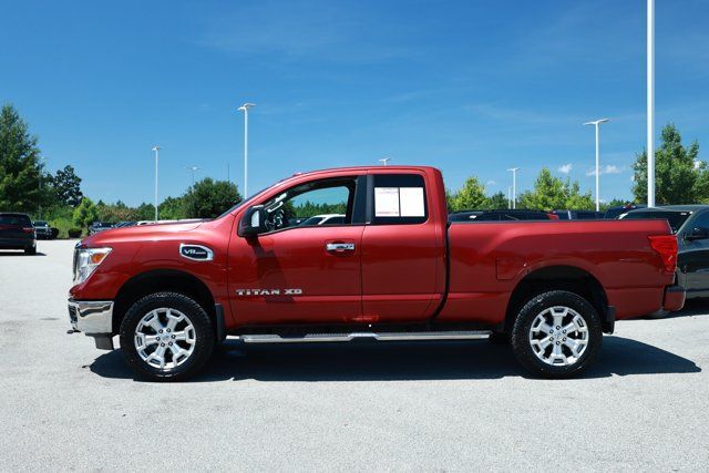 Used 2018 Nissan Titan SV w/ SV Convenience Package AWD/4WD image 10