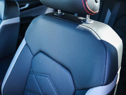 New 2026 Volkswagen Atlas Peak Edition image 43