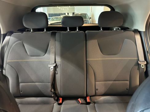 Used 2026 Kia Niro LX FWD image 37