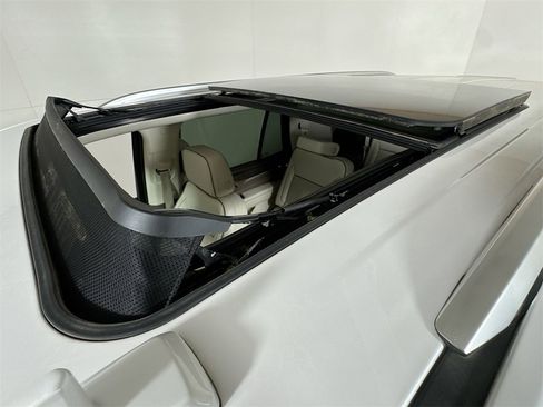 Certified 2023 GMC Yukon Denali image 21