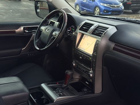 Used 2014 Lexus GX 460 image 14