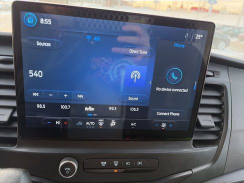 Used 2022 Ford Transit 250 Low Roof AWD image 18