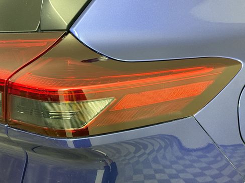 Used 2023 Nissan Rogue SV FWD image 33