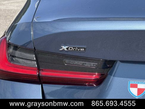 Used 2025 BMW 330i xDrive Sedan w/ Premium Package image 33