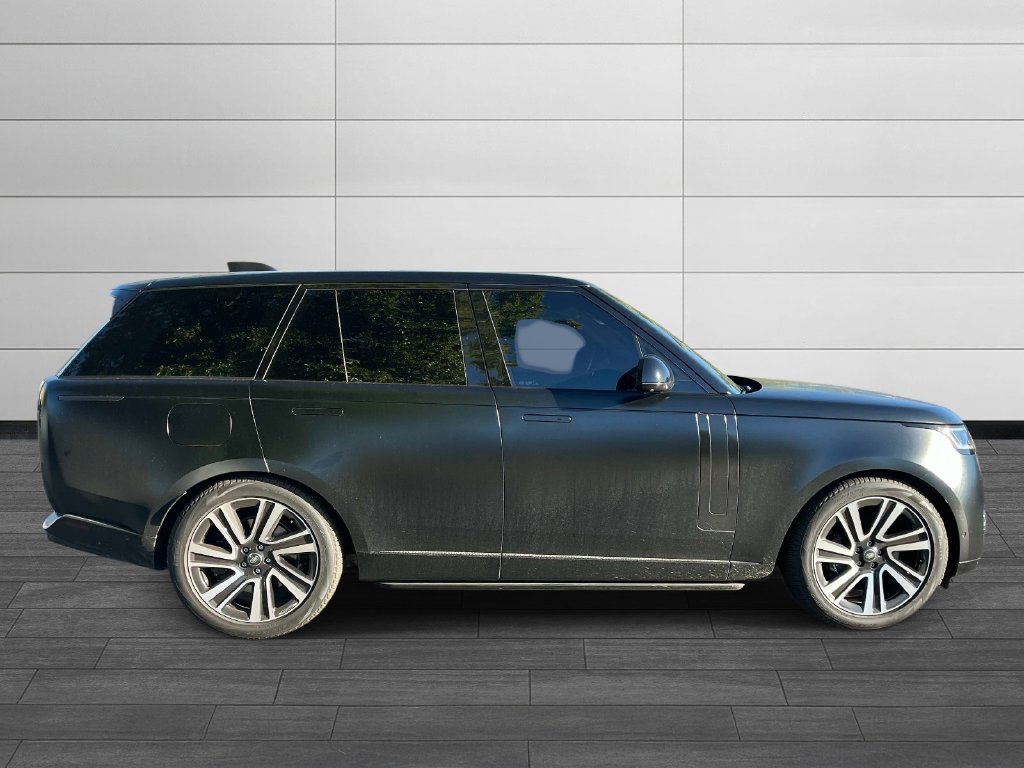 Used 2023 Land Rover Range Rover SE AWD/4WD image 6