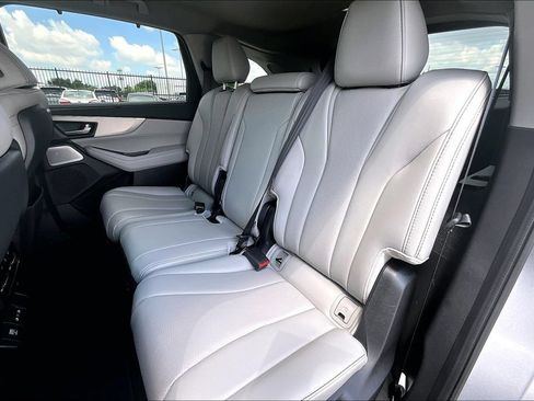 Certified 2026 Acura MDX FWD w/ Technology Package image 33