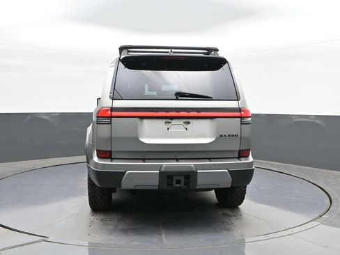 Used 2024 Lexus GX 550 AWD/4WD image 8