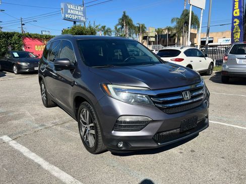 Used 2016 Honda Pilot Touring image 3