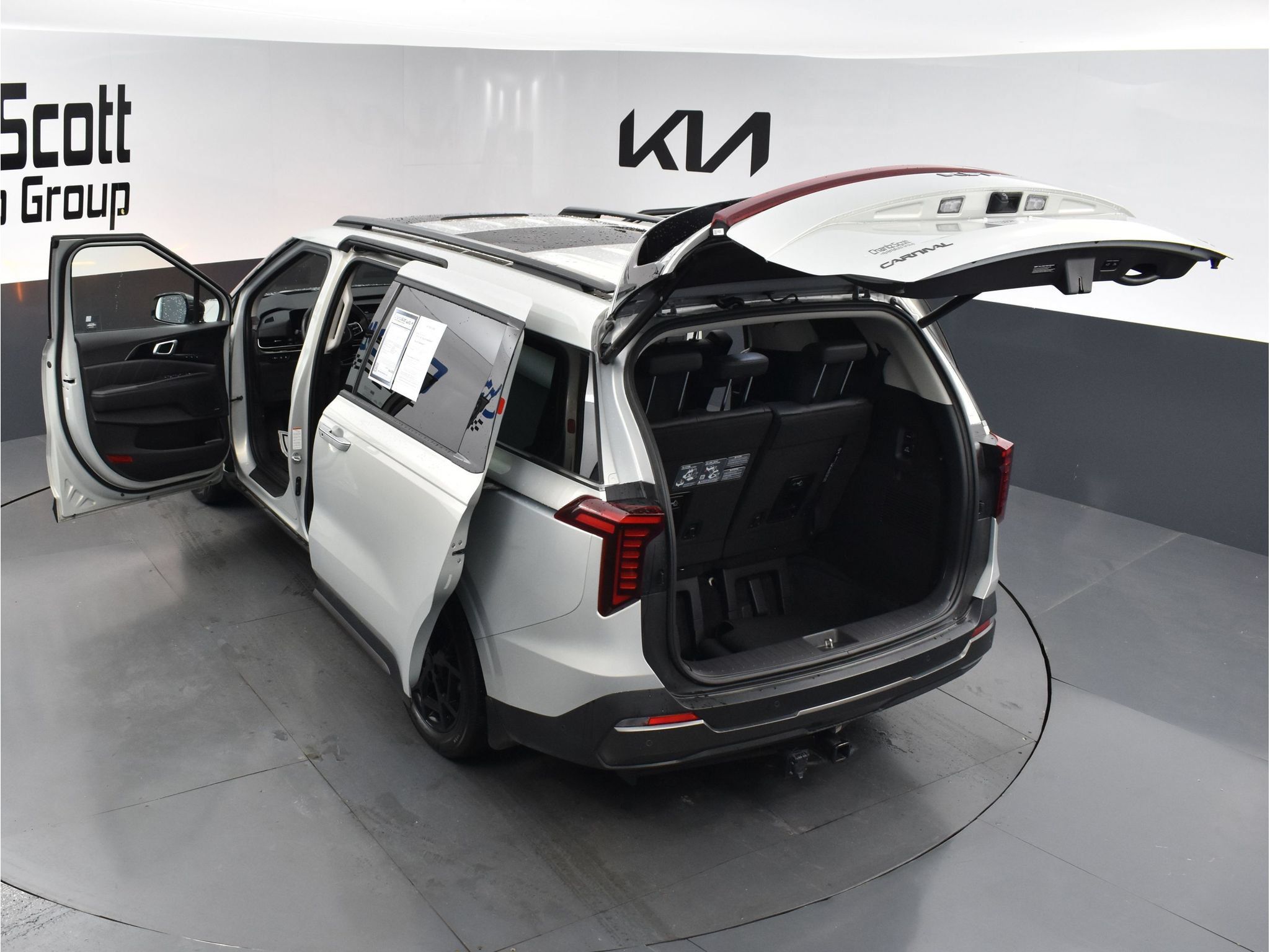 Used 2025 Kia Carnival SX Prestige FWD image 31