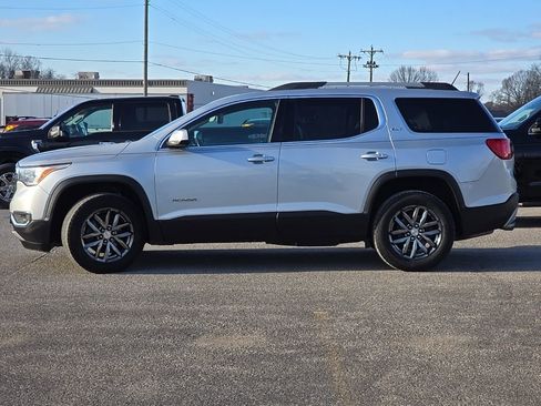 Used 2017 GMC Acadia SLT image 4
