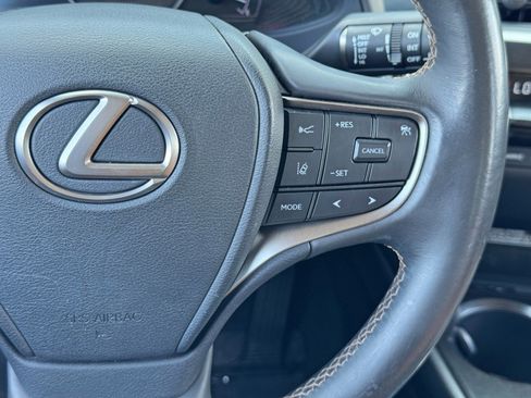 Used 2021 Lexus UX 200 image 20