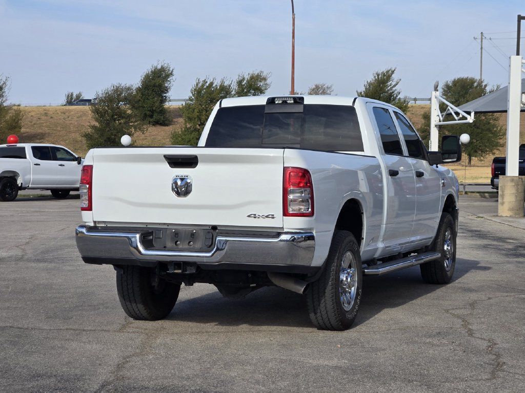 Used 2024 RAM 2500 Tradesman w/ Chrome Appearance Group AWD/4WD image 7