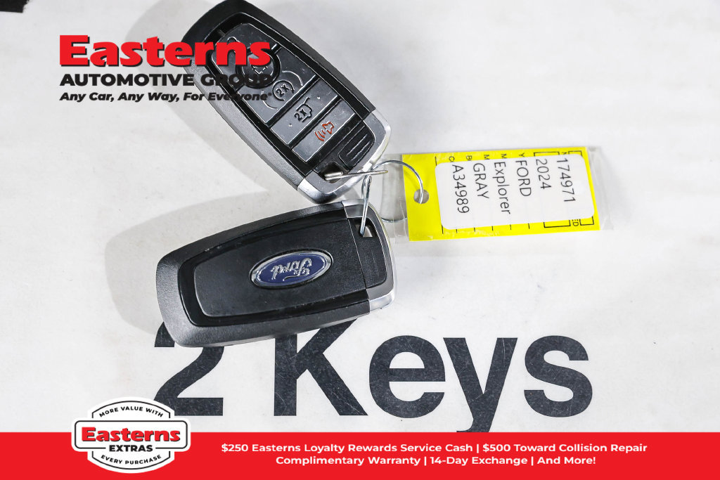 Used 2024 Ford Explorer XLT w/ Equipment Group 202A AWD/4WD image 27