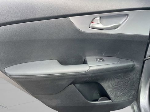 Used 2024 Kia Forte LXS w/ LXS Technology Package image 17