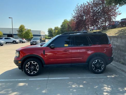 Used 2023 Ford Bronco Sport Outer Banks w/ Tech Package AWD/4WD image 3