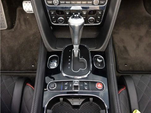 Certified 2018 Bentley Continental GT Supersports image 40