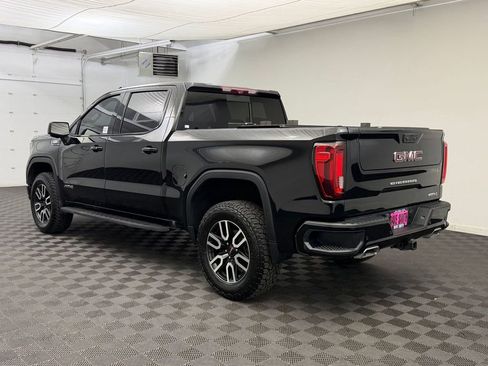 Used 2022 GMC Sierra 1500 AT4 w/ AT4 Premium Package image 3