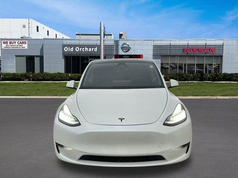 Used 2020 Tesla Model Y Long Range image 2
