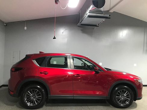 Used 2020 MAZDA CX-5 Sport FWD image 2