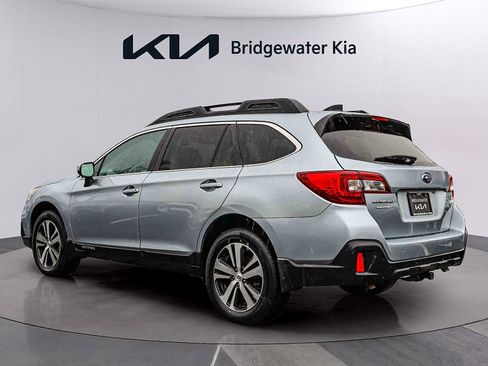 Used 2018 Subaru Outback 3.6R Limited image 5