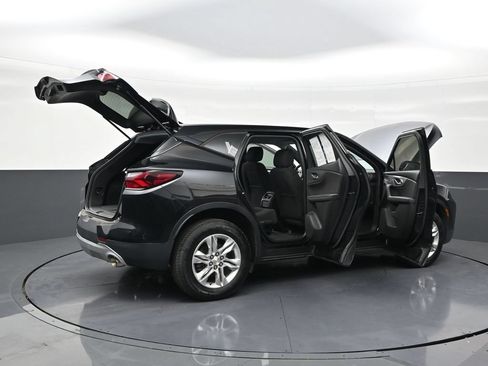 Used 2021 Chevrolet Blazer LT FWD image 28