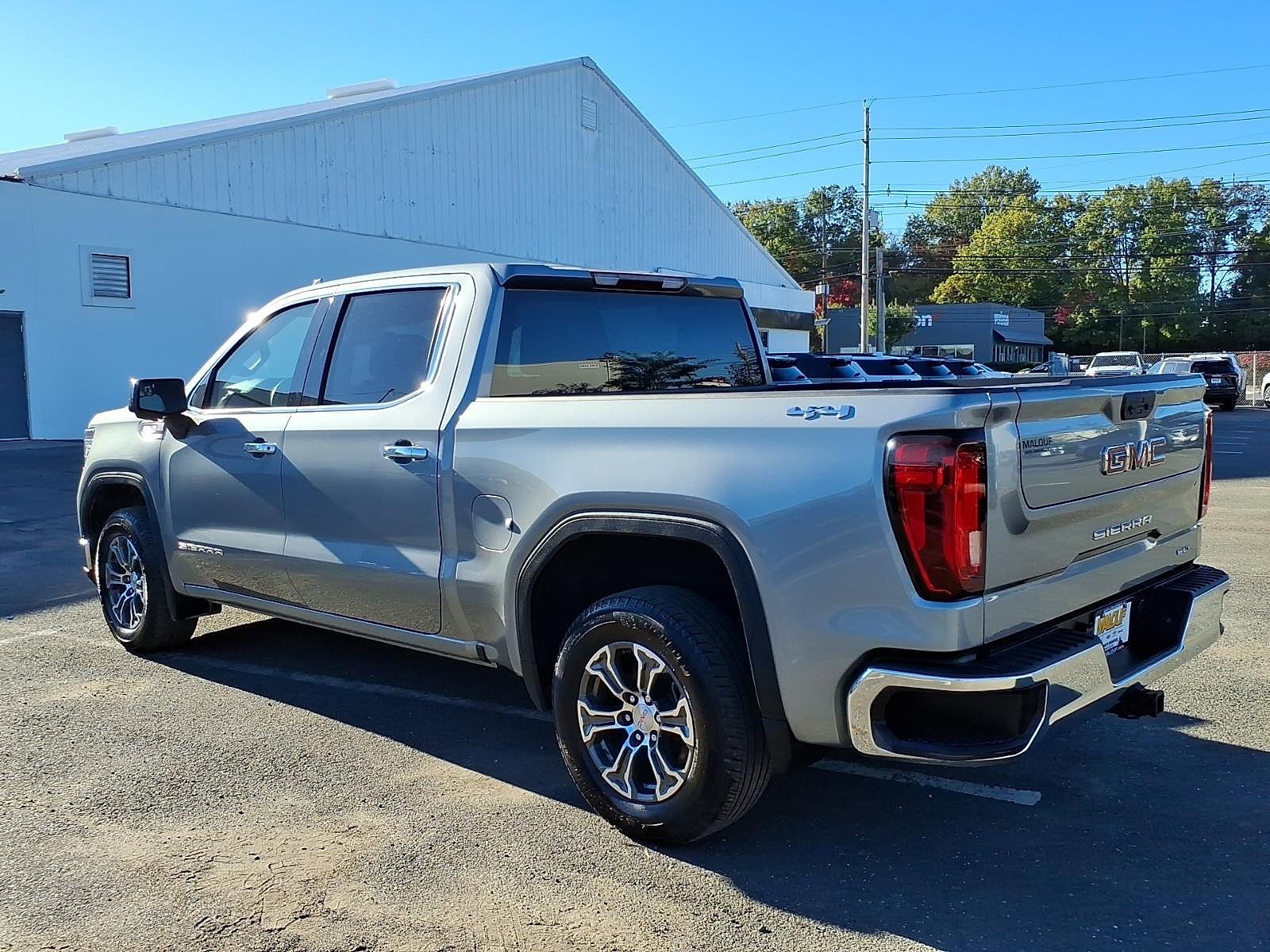 Used 2025 GMC Sierra 1500 SLT AWD/4WD image 4