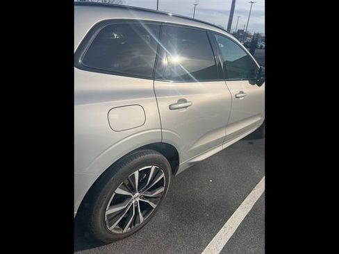 Used 2023 Volvo XC60 B5 Plus w/ Climate Package AWD/4WD image 20
