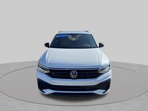Certified 2023 Volkswagen Tiguan SE R-Line FWD image 3