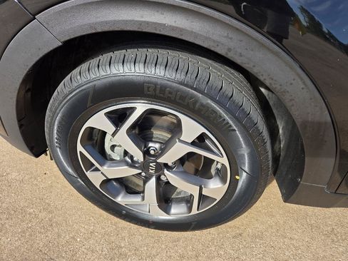 Used 2022 Kia Sportage LX FWD image 19