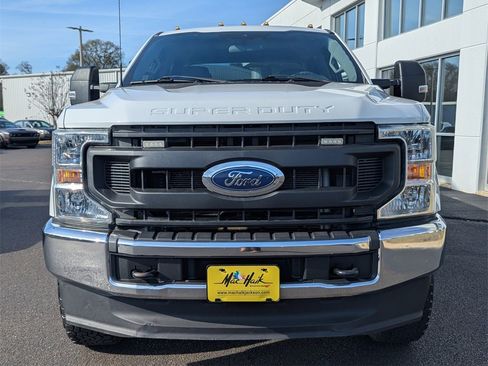 Used 2022 Ford F250 XL w/ Power Equipment Group image 2