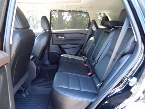 Used 2023 Nissan Rogue SV w/ SV Premium Package AWD/4WD image 10