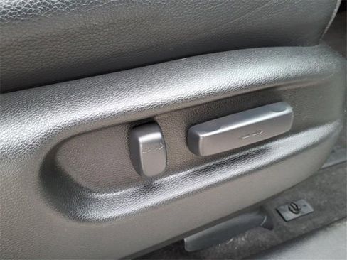 Used 2021 Honda Pilot Touring image 6