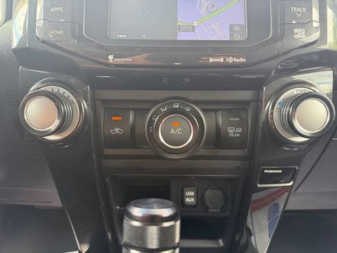 Used 2019 Toyota 4Runner TRD Off-Road Premium AWD/4WD image 18