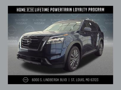 Used 2025 Nissan Pathfinder SL w/ SL Premium Package