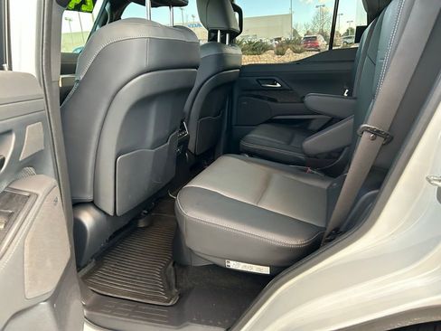 Used 2024 Lexus GX 550 image 30