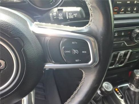 Used 2023 Jeep Wrangler Unlimited Sahara w/ Cold Weather Group AWD/4WD image 26