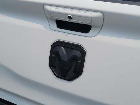 Used 2022 RAM 1500 Laramie AWD/4WD image 10