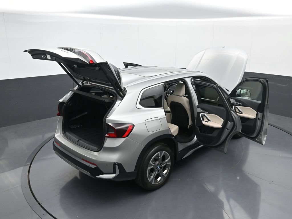 Used 2024 BMW X1 xDrive28i w/ Convenience Package AWD/4WD image 44