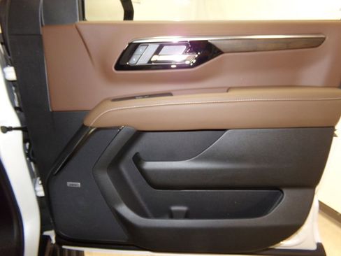 New 2025 Chevrolet Tahoe High Country image 7