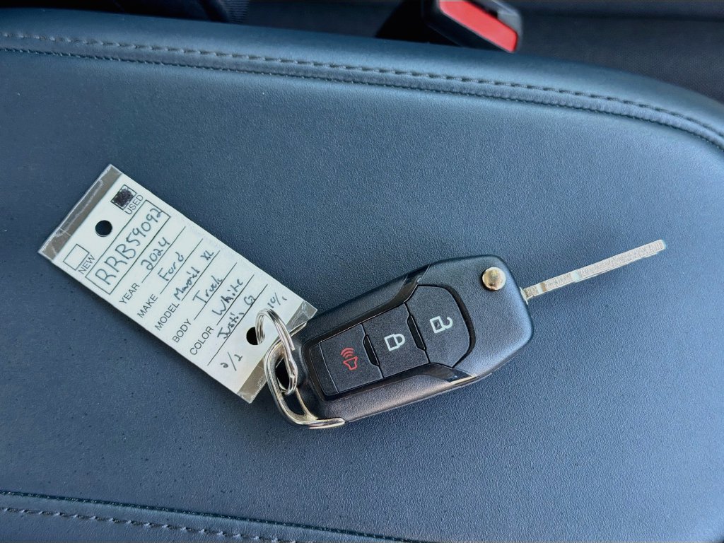 Used 2024 Ford Maverick XL FWD image 32